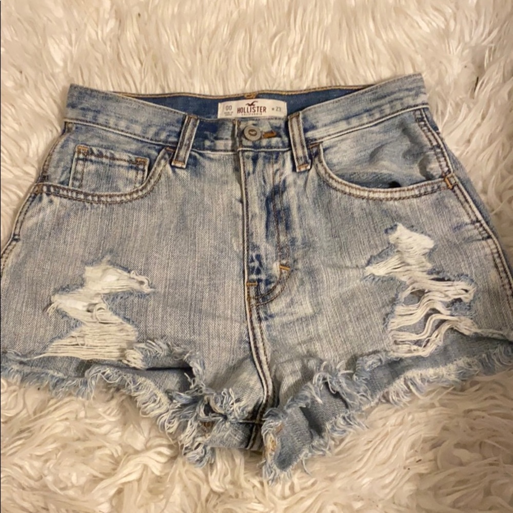 Hollister festival shorts
